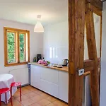Pod Zamkiem Aparthotel 3*