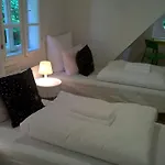Pod Zamkiem Aparthotel 3*