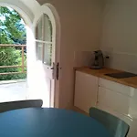 Pod Zamkiem 3*