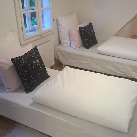 Pod Zamkiem 3* Wlen