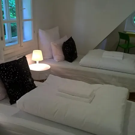 Pod Zamkiem Aparthotel 3*