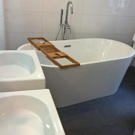 Pod Zamkiem Aparthotel Wlen