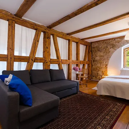 Pod Zamkiem Aparthotel