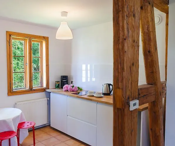 Pod Zamkiem Aparthotel 3*