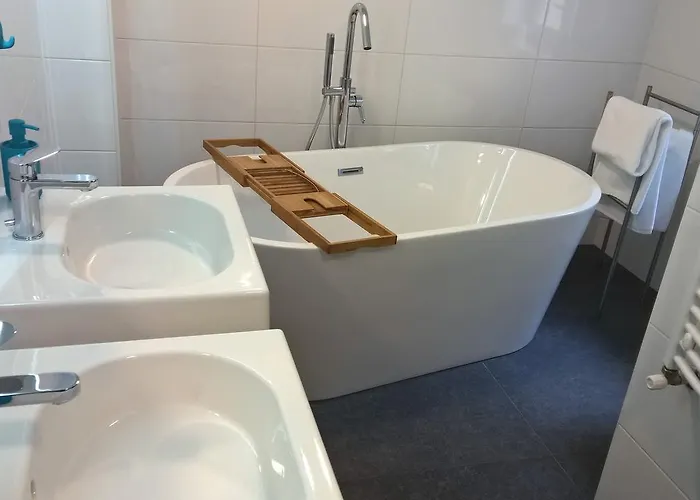 Pod Zamkiem Aparthotel Wlen